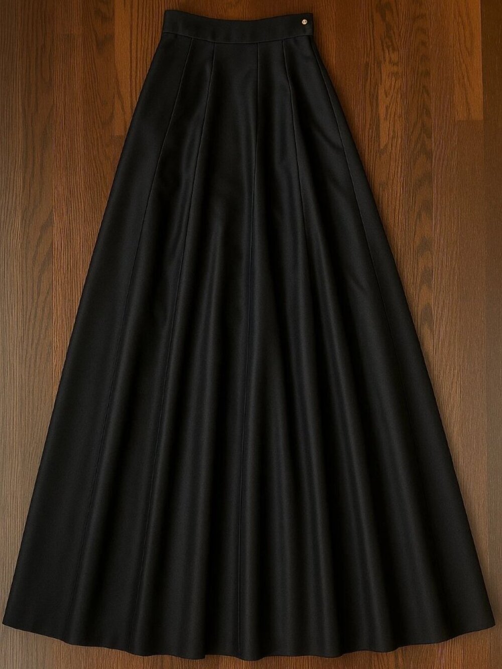 Aleeza Paris Elegant Black Satin Maxi Skirt With Golden Button Size Medium NWT - Picture 3 of 6